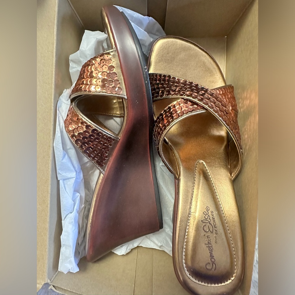 Wedge shoes